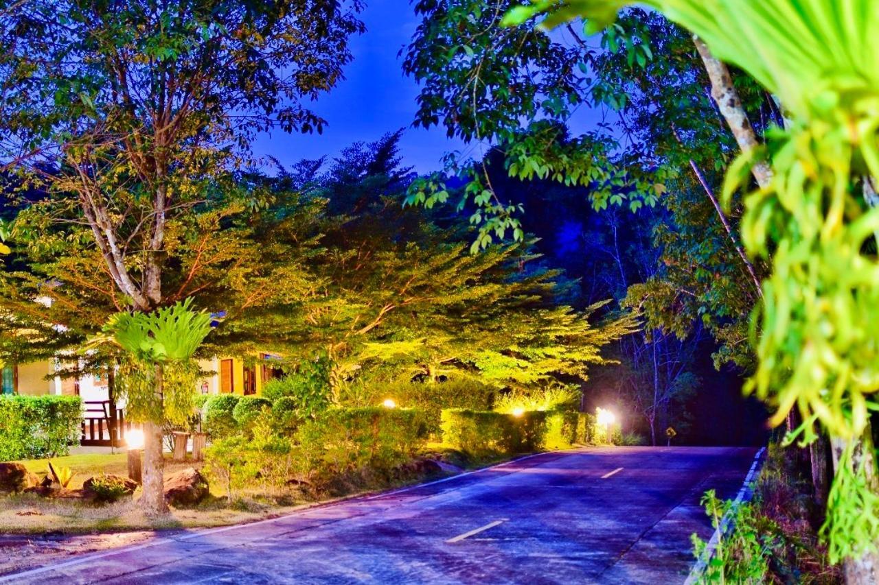 Baan Sangchan Ko Kut Exterior photo